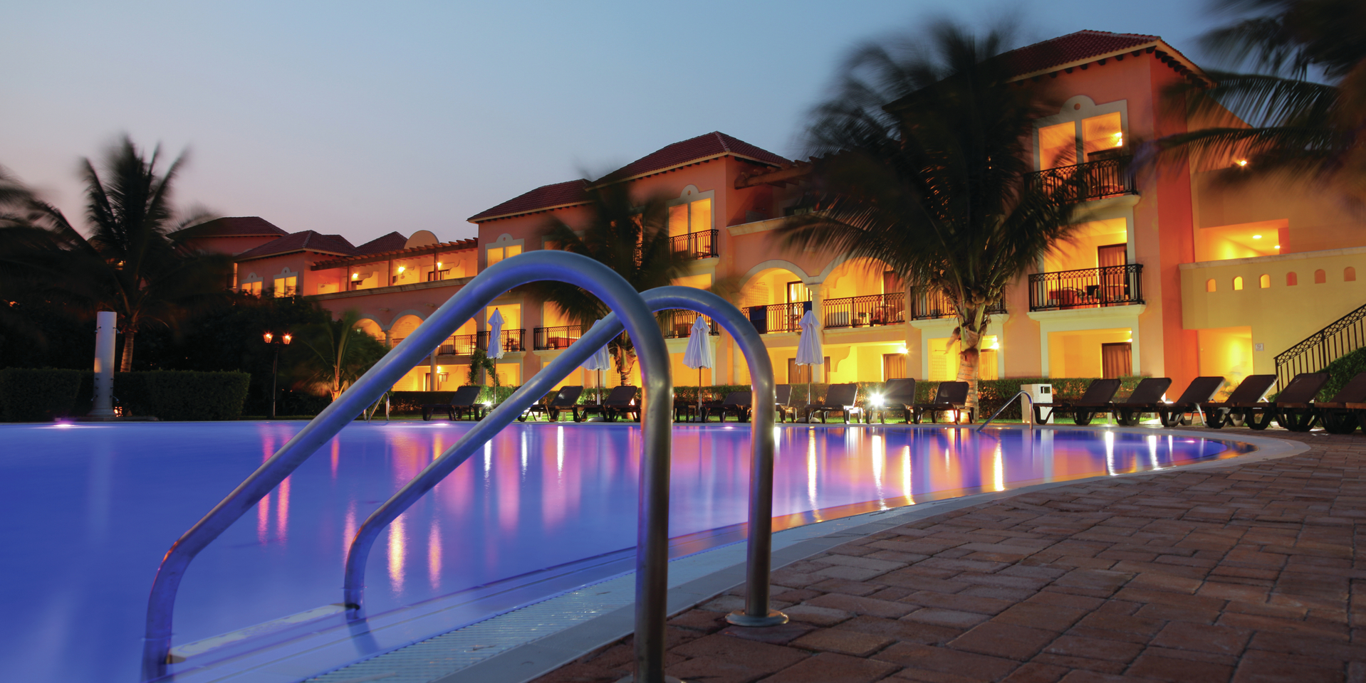 Hotel pool