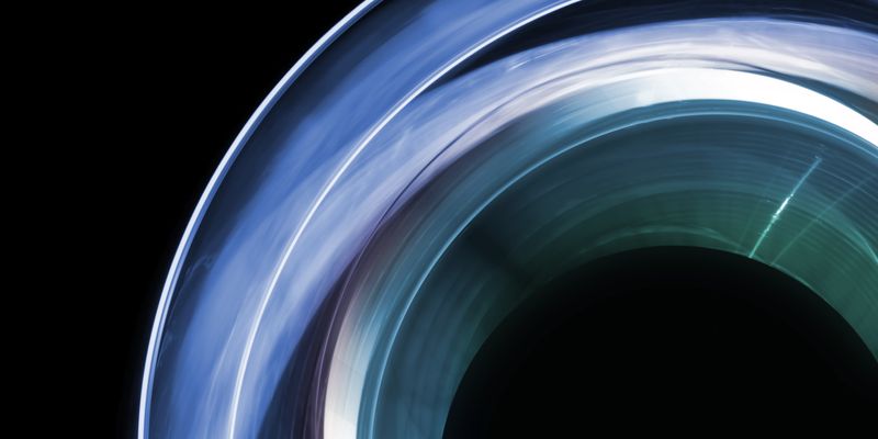 Latham Advises OURA in Investment by Lilly