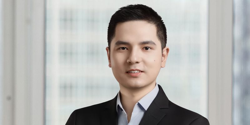 Mock Wang, Yi