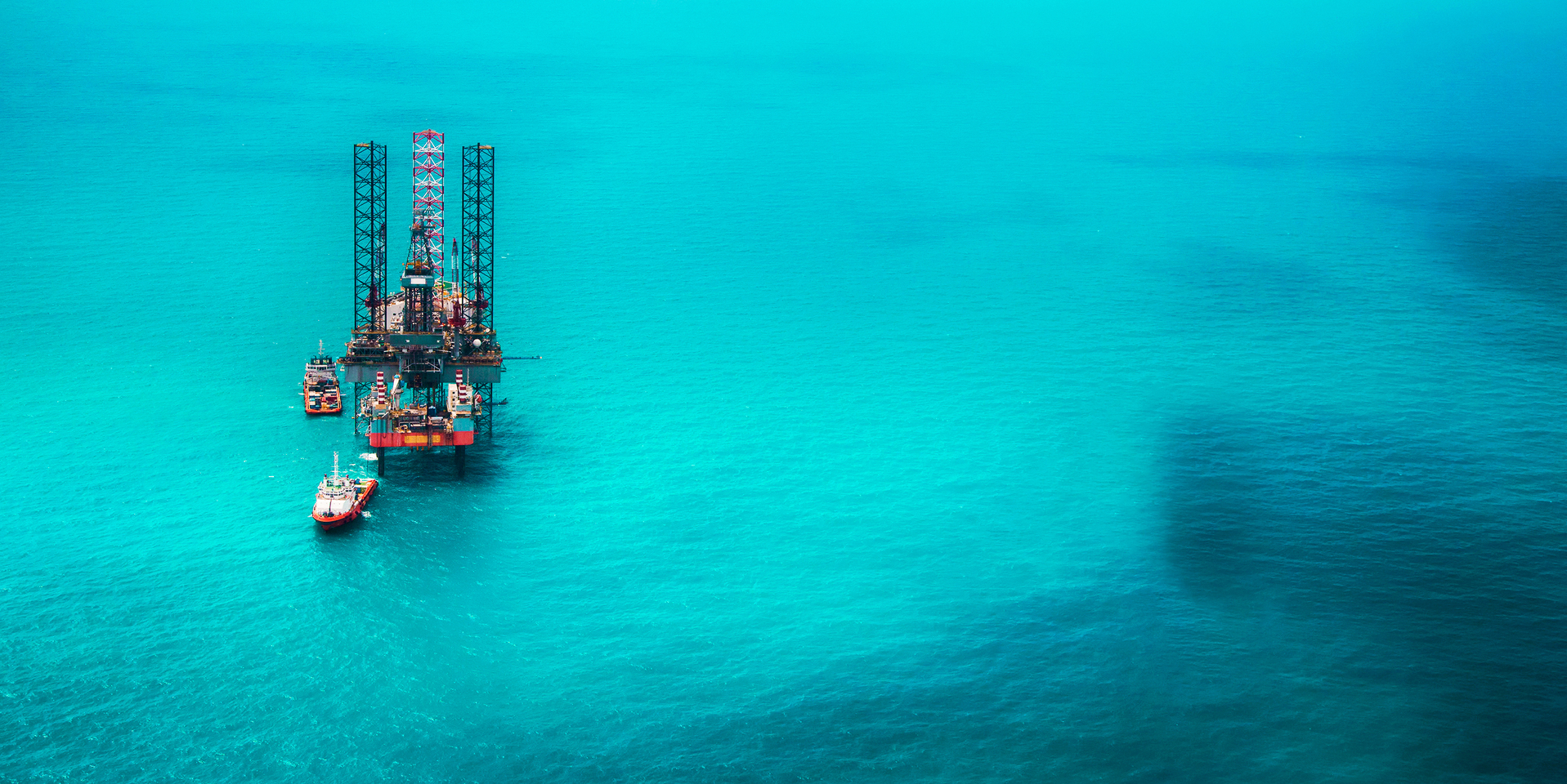 Offshore oil rig in the gulf