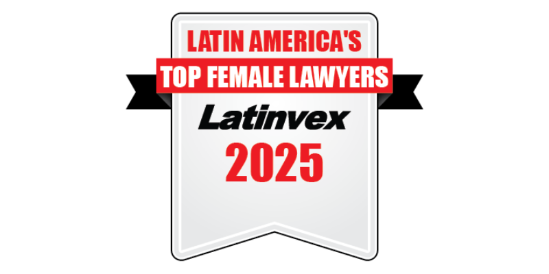 Top Female Lawyers Latinvex 2025 Badge
